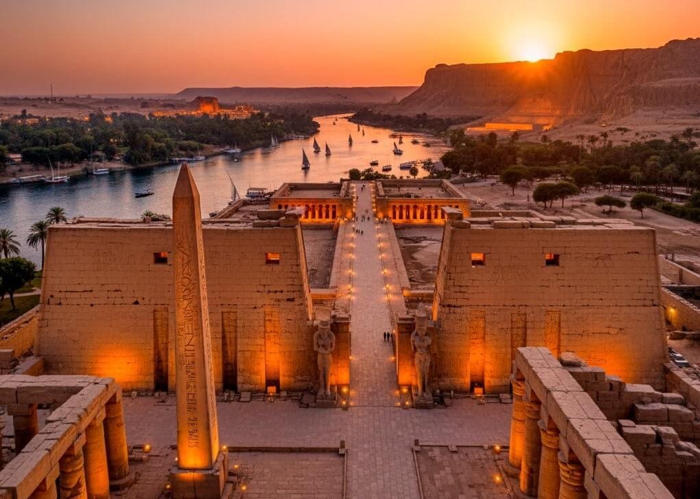 الأقصر